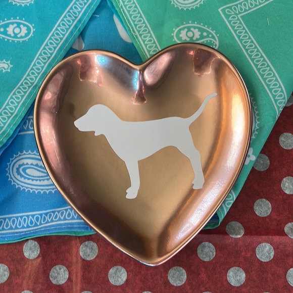 NWT PINK BUNDLE , BADANA , PINK DOG TRINKET DISH , & PINK MAKE UP BAG -ZIP UP - Picture 2 of 5